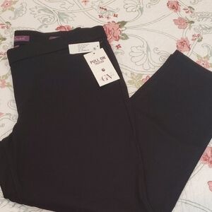Gloria Vanderbilt Black Straight Leg Pants